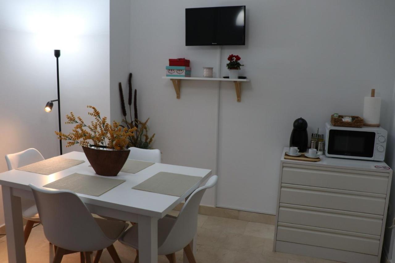 Alov Apartment รอนดา ภายนอก รูปภาพ