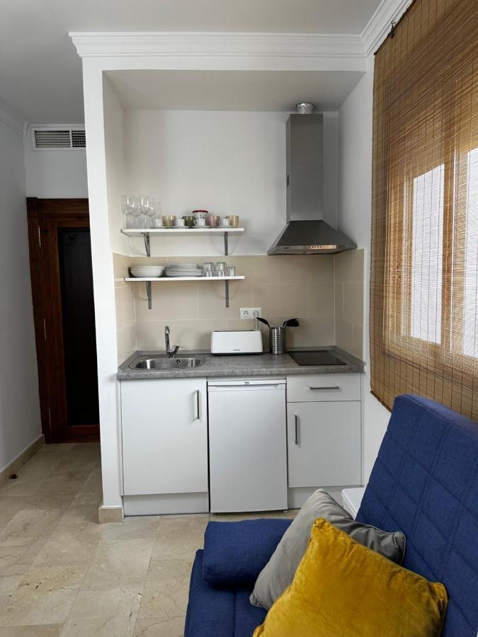 Alov Apartment รอนดา ภายนอก รูปภาพ